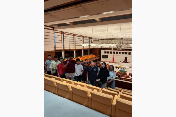 LGS ÖĞRENCİLERİMİZE ANITKABİR GEZİSİ